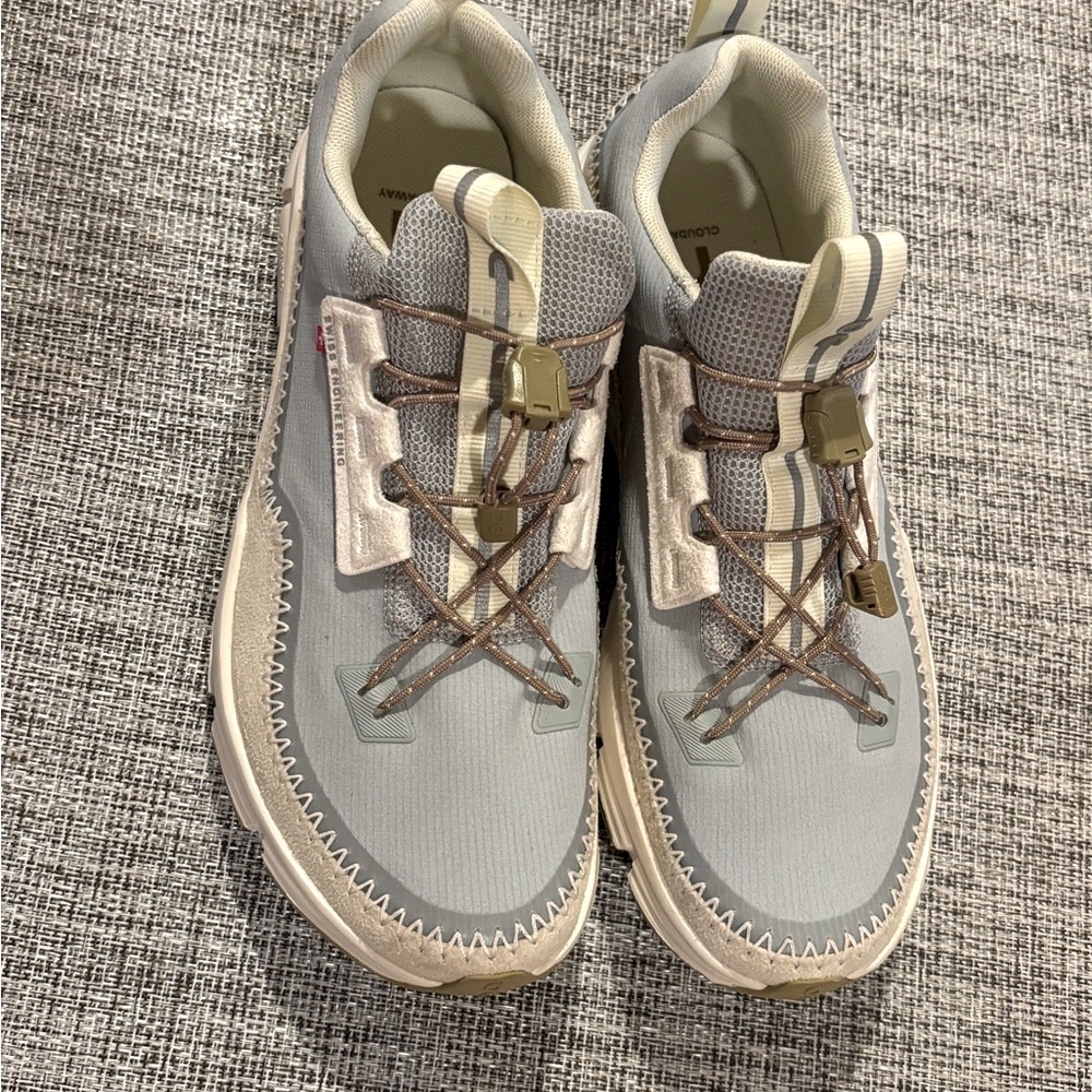 Cloudaway Hiking Sneaker - Picture 4 of 4